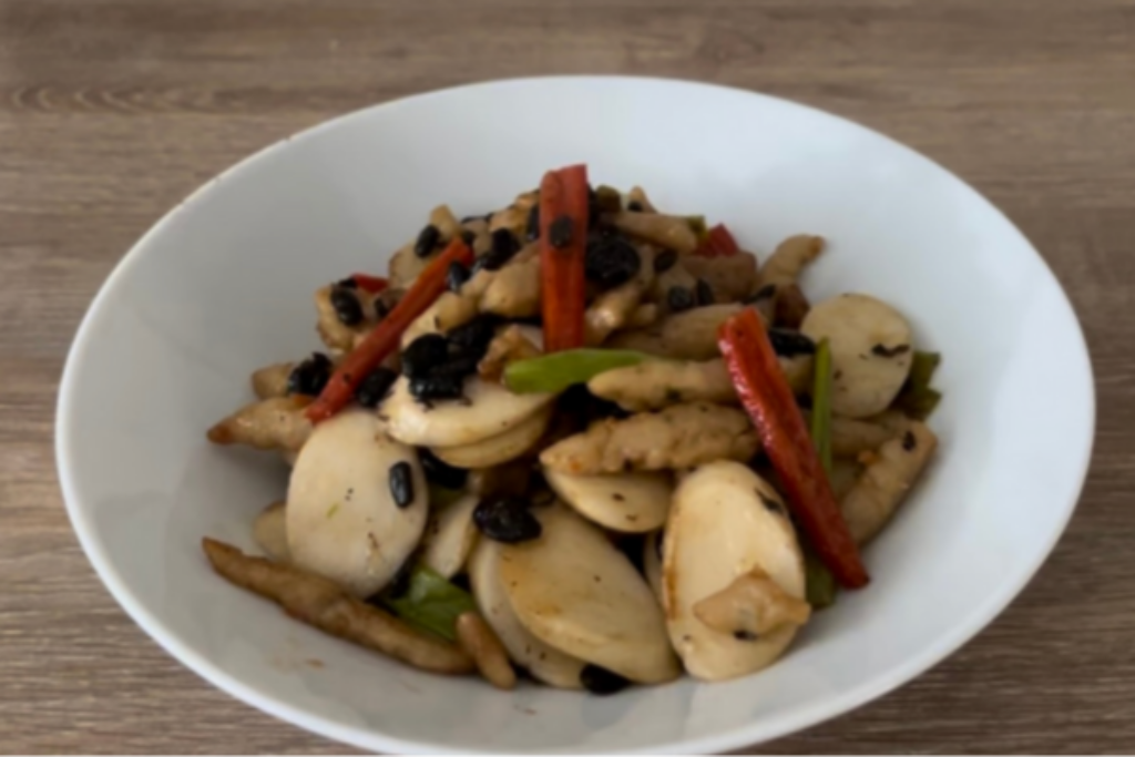 Stirred-Fried Plant-based Fish With Korean Rice Cakes And Black Bean