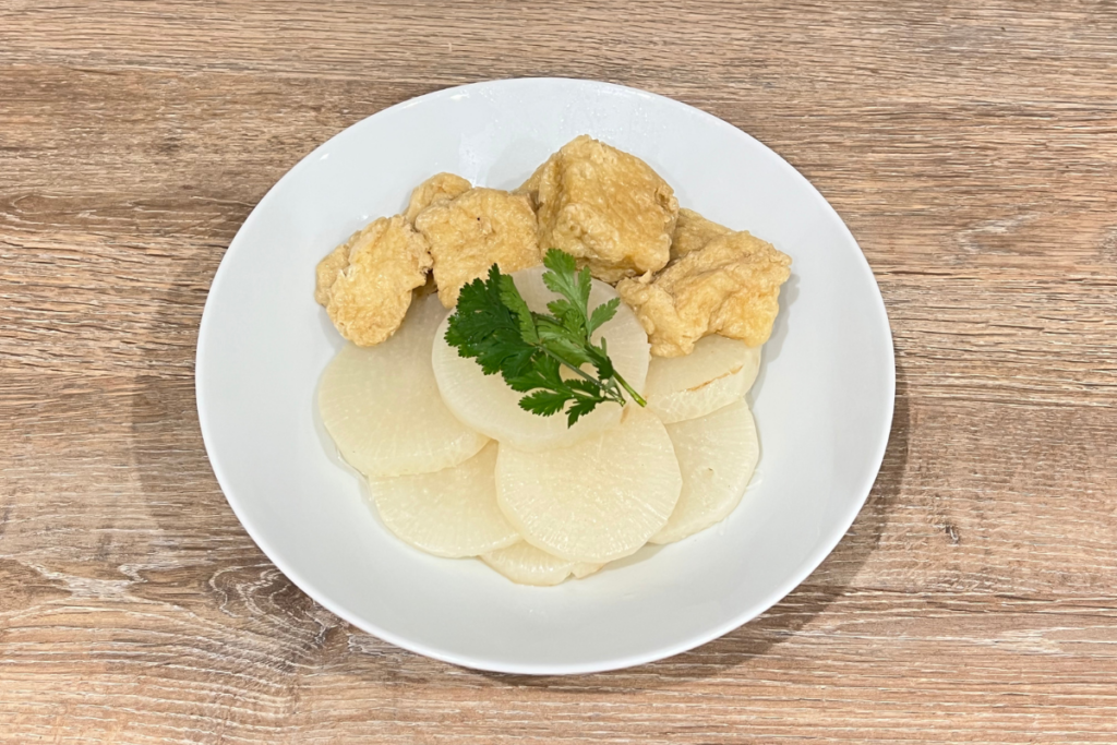 mooli with tofu puffs and glass noodle, mooli